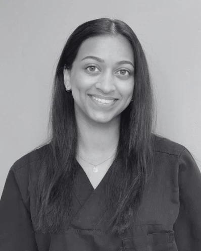 Tannlege Meera ved Dental Studio