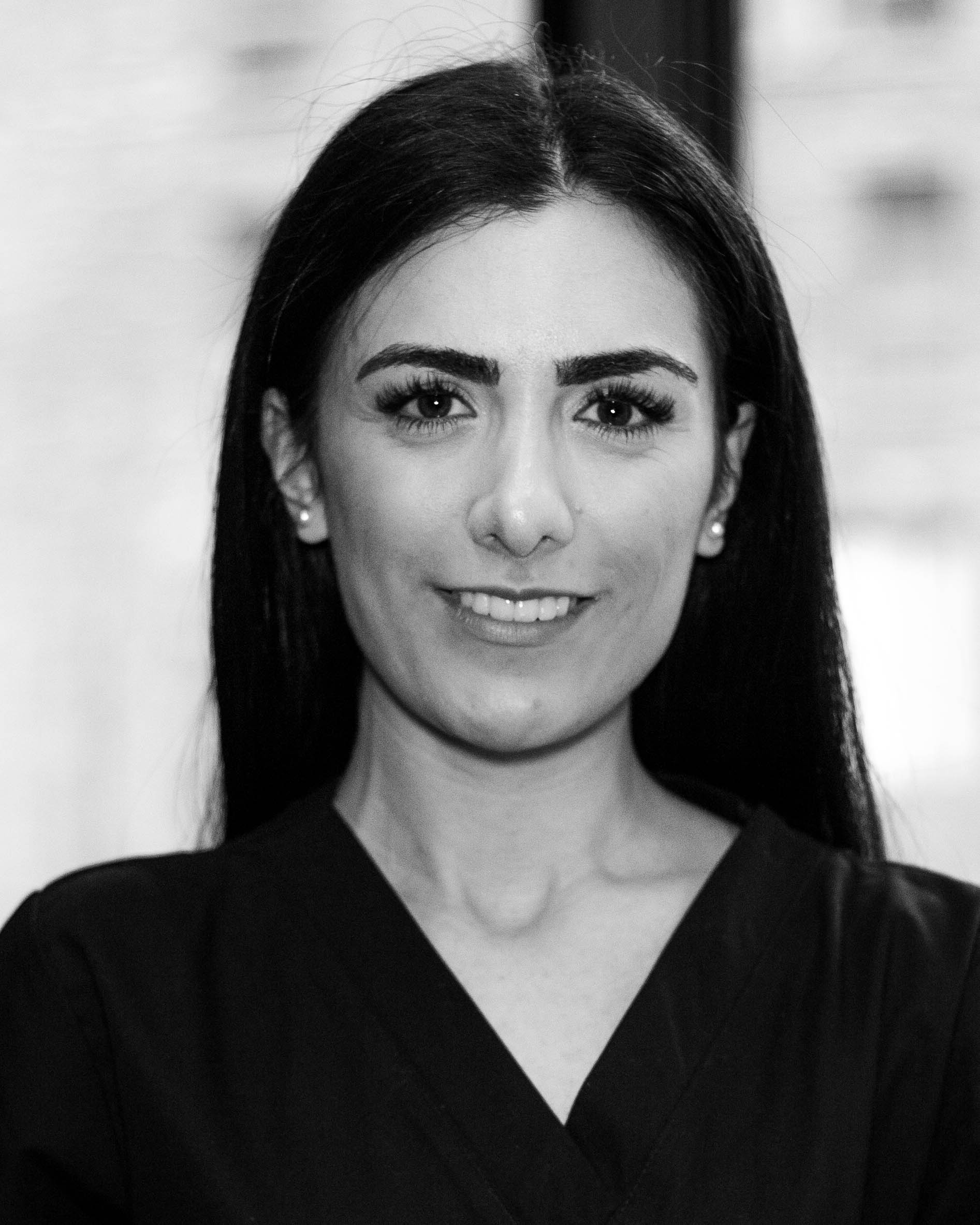 Tannlege — eier og grunnlegger Sara Jalili ved Dental Studio